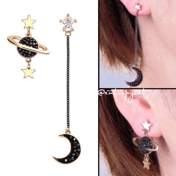 Jewelry - 🆕 Moon Star Earring Set